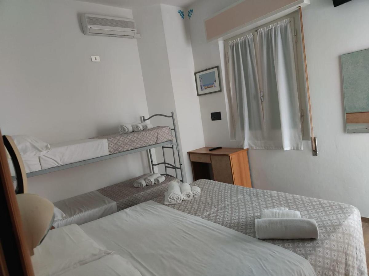Hotel Gioiella Rimini Bagian luar foto