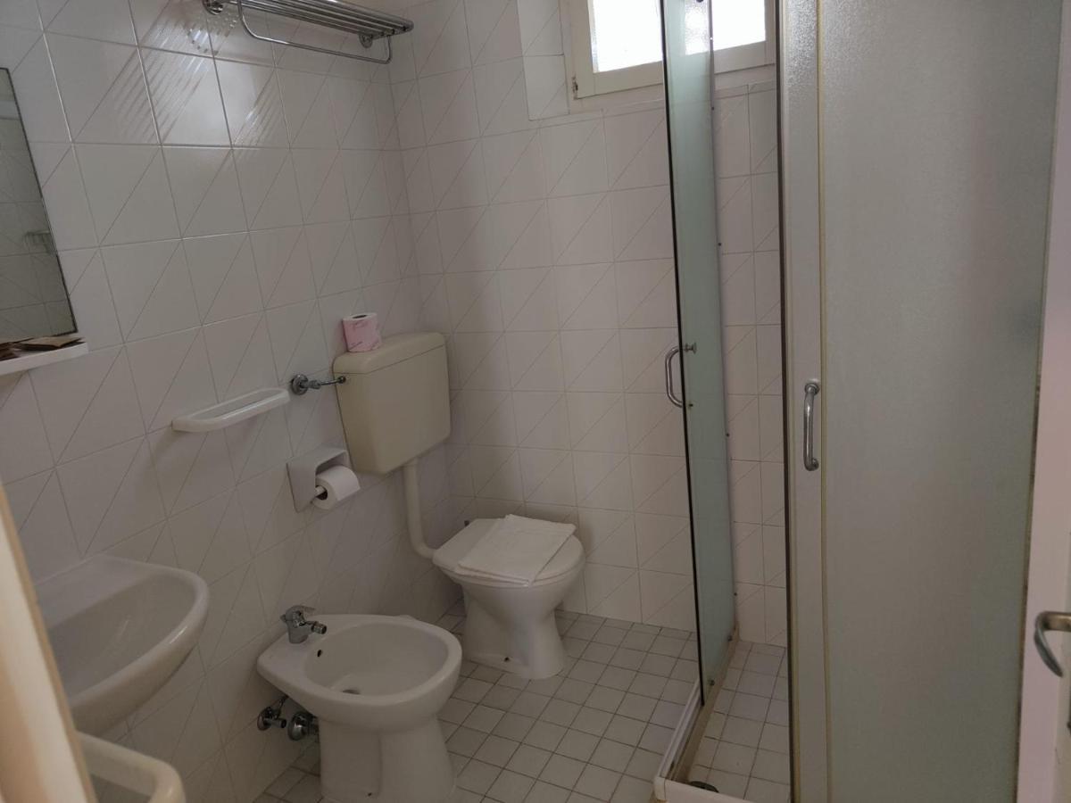 Hotel Gioiella Rimini Bagian luar foto